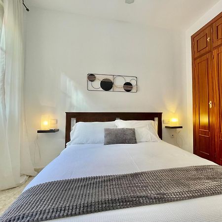 Centrico 2 Dormitorios Con Parking En La Trinidad Málaga Exteriör bild